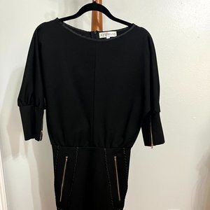 Keyinghi dress with gold zippers